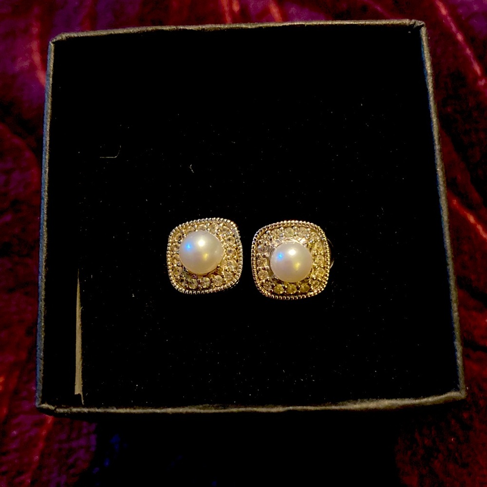 Pearl and diamond earrings, square setting .925 silver.